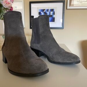 Kenneth Cole Reaction Women's Gray Suede Ankle Boots